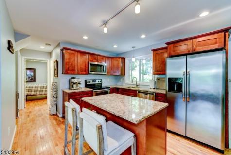 15 Glenside Trail Sparta NJ 07871