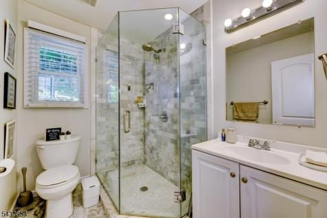 15 Glenside Trail Sparta NJ 07871