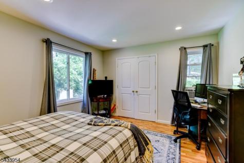 15 Glenside Trail Sparta NJ 07871