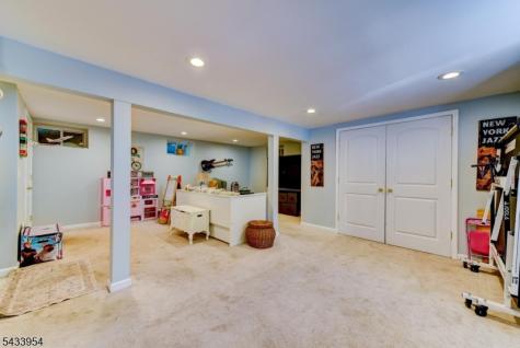 15 Glenside Trail Sparta NJ 07871