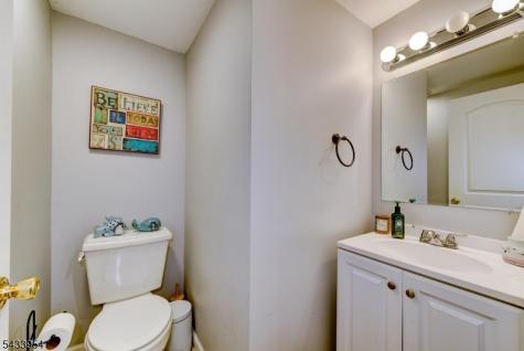 15 Glenside Trail Sparta NJ 07871