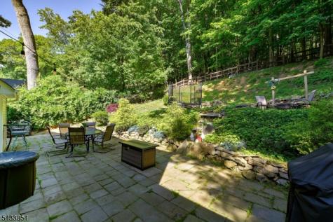 15 Glenside Trail Sparta NJ 07871