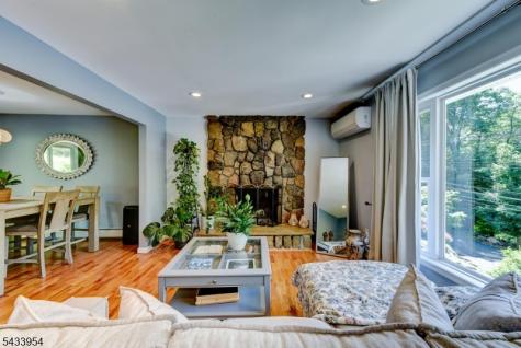 15 Glenside Trail Sparta NJ 07871