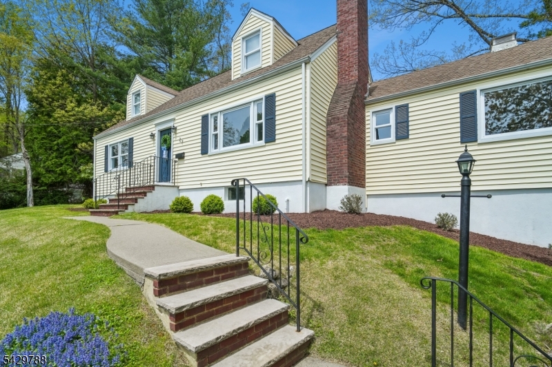 27 Dogwood Road Morris Plains NJ 07950