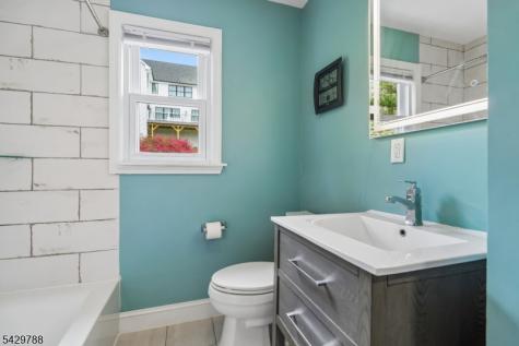 27 Dogwood Road Morris Plains NJ 07950
