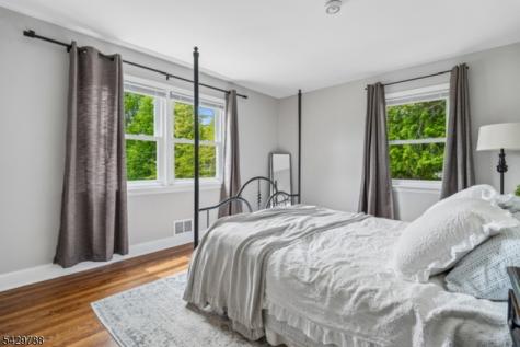 27 Dogwood Road Morris Plains NJ 07950