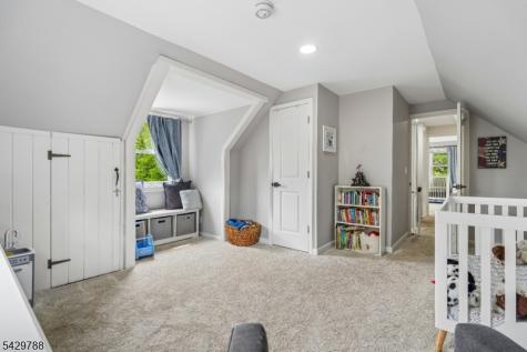 27 Dogwood Road Morris Plains NJ 07950