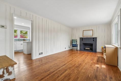 27 Dogwood Road Morris Plains NJ 07950