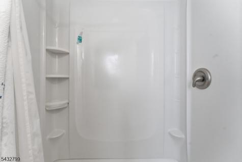 6 Highland Avenue Flemington NJ 08822