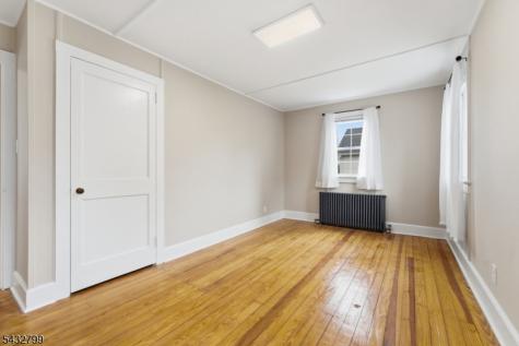 6 Highland Avenue Flemington NJ 08822