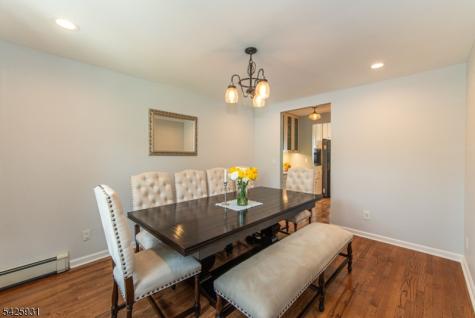 22 Elmwood Road Verona NJ 07044