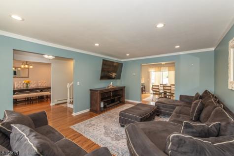 22 Elmwood Road Verona NJ 07044