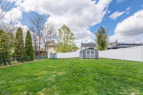 22 Elmwood Road Verona NJ 07044