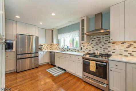 22 Elmwood Road Verona NJ 07044
