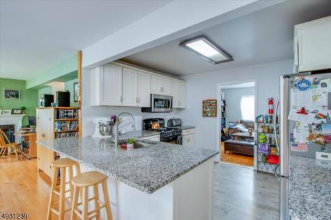 12 Mansfield Way Jefferson NJ 07438
