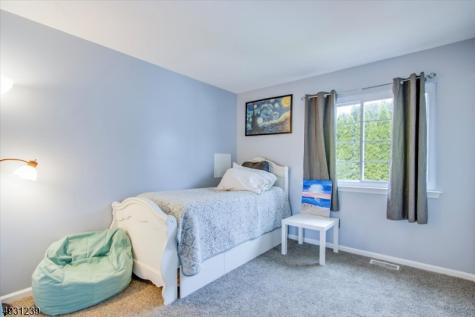 12 Mansfield Way Jefferson NJ 07438