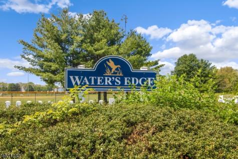 12 Mansfield Way Jefferson NJ 07438