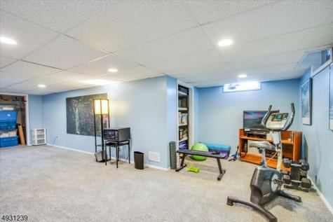12 Mansfield Way Jefferson NJ 07438