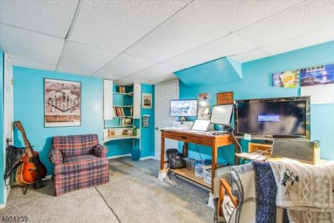 12 Mansfield Way Jefferson NJ 07438