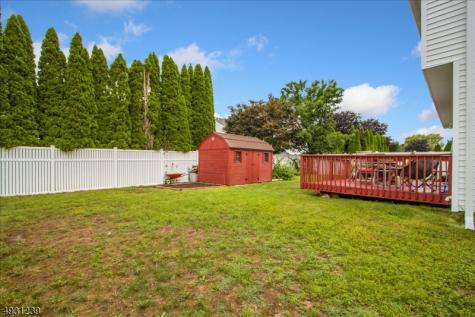 12 Mansfield Way Jefferson NJ 07438