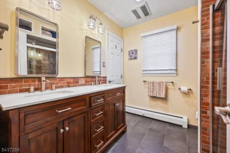 25 Kent Place Clark NJ 07066
