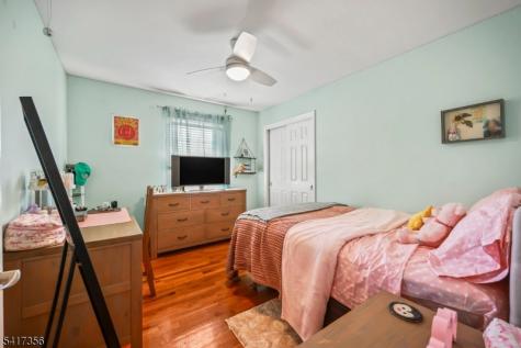 25 Kent Place Clark NJ 07066