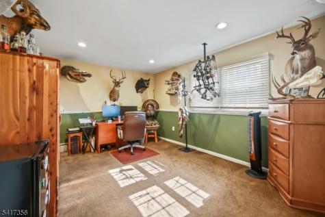 25 Kent Place Clark NJ 07066