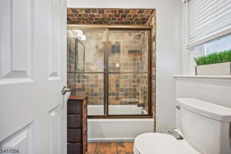 25 Kent Place Clark NJ 07066