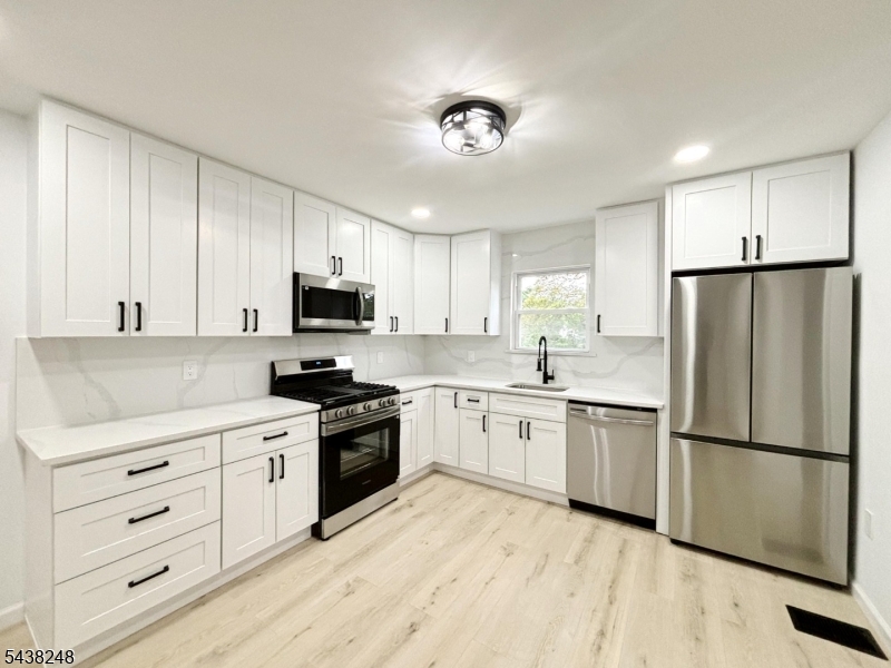 121 Henderson Street Phillipsburg NJ 08865