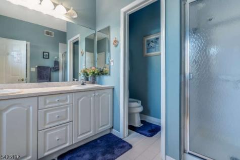 29 Victoria Drive White NJ 07823