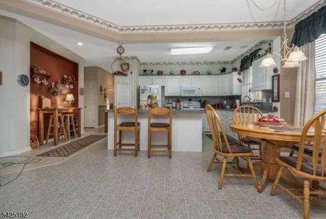 29 Victoria Drive White NJ 07823