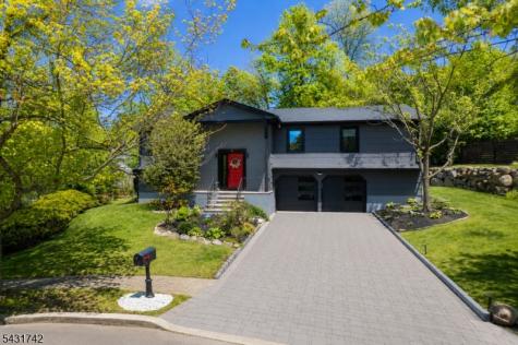40 Schirra Drive Wanaque NJ 07465
