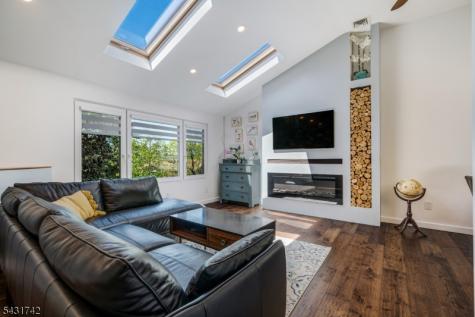 40 Schirra Drive Wanaque NJ 07465