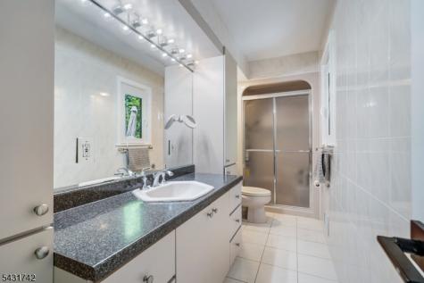 40 Schirra Drive Wanaque NJ 07465