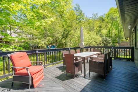 40 Schirra Drive Wanaque NJ 07465