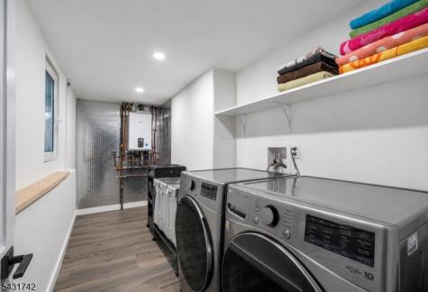 40 Schirra Drive Wanaque NJ 07465