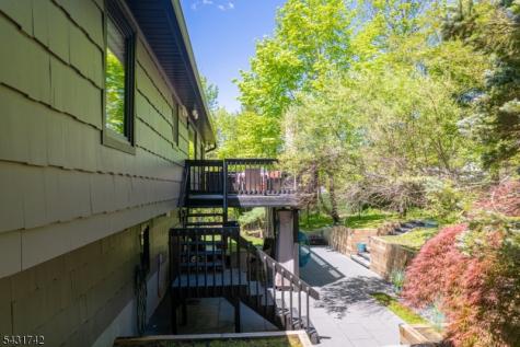 40 Schirra Drive Wanaque NJ 07465