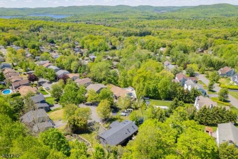 40 Schirra Drive Wanaque NJ 07465