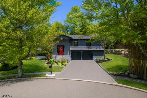 40 Schirra Drive Wanaque NJ 07465