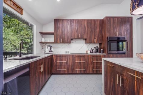 40 Schirra Drive Wanaque NJ 07465