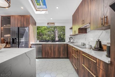 40 Schirra Drive Wanaque NJ 07465