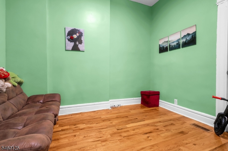 443 14TH Avenue Irvington NJ 07111