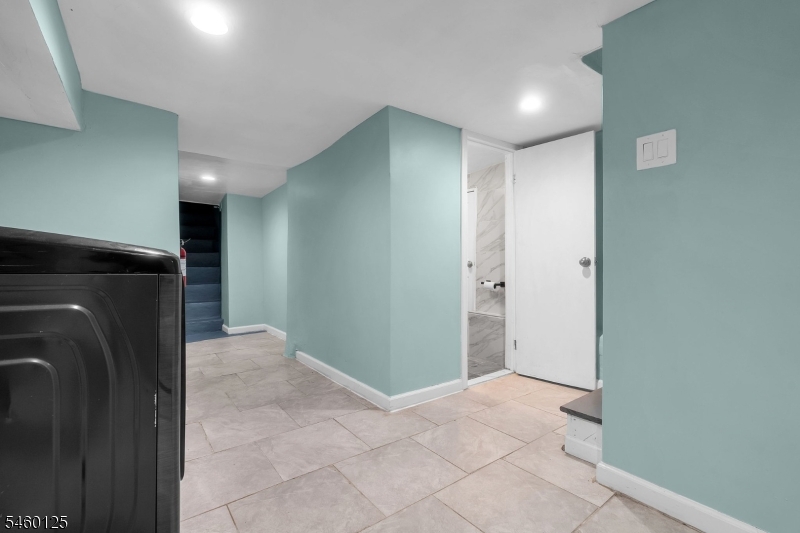 443 14TH Avenue Irvington NJ 07111