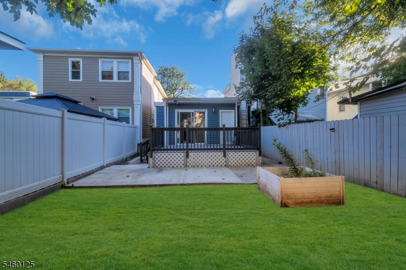 443 14TH Avenue Irvington NJ 07111