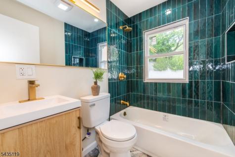 421 Tryon Avenue Englewood NJ 07631