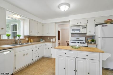 68 Linden Avenue Verona NJ 07044