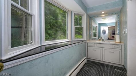 460 Laurel Lane Kinnelon NJ 07405
