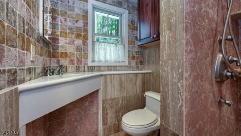460 Laurel Lane Kinnelon NJ 07405