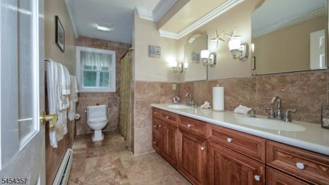 460 Laurel Lane Kinnelon NJ 07405