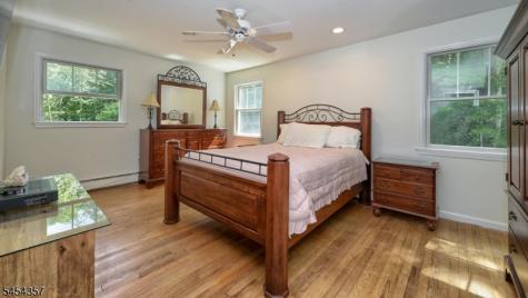 460 Laurel Lane Kinnelon NJ 07405
